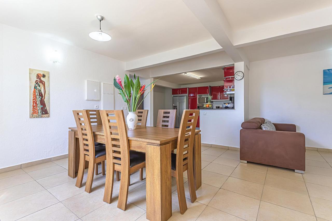 Chez Gerty Et Jocelyn Apartment Le Moule Luaran gambar
