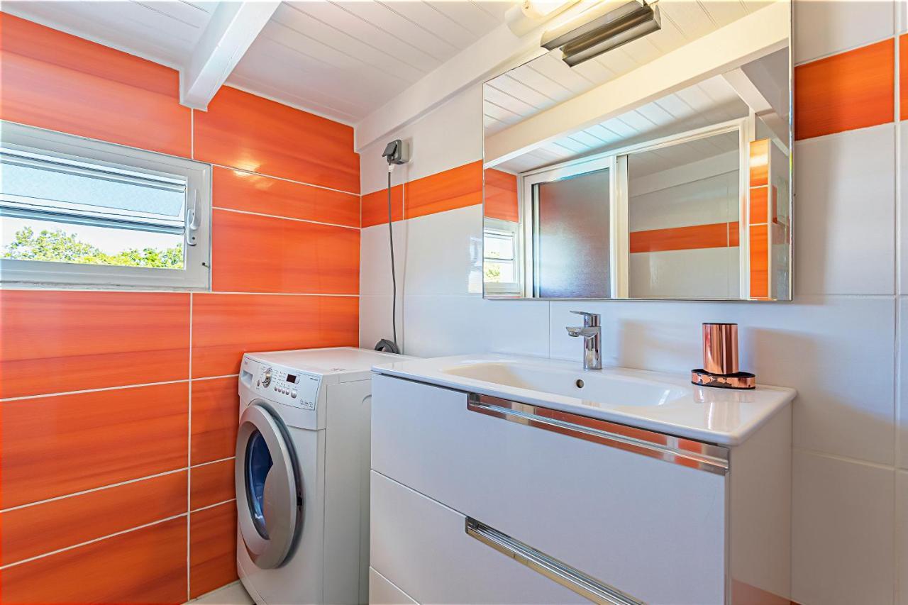 Chez Gerty Et Jocelyn Apartment Le Moule Luaran gambar