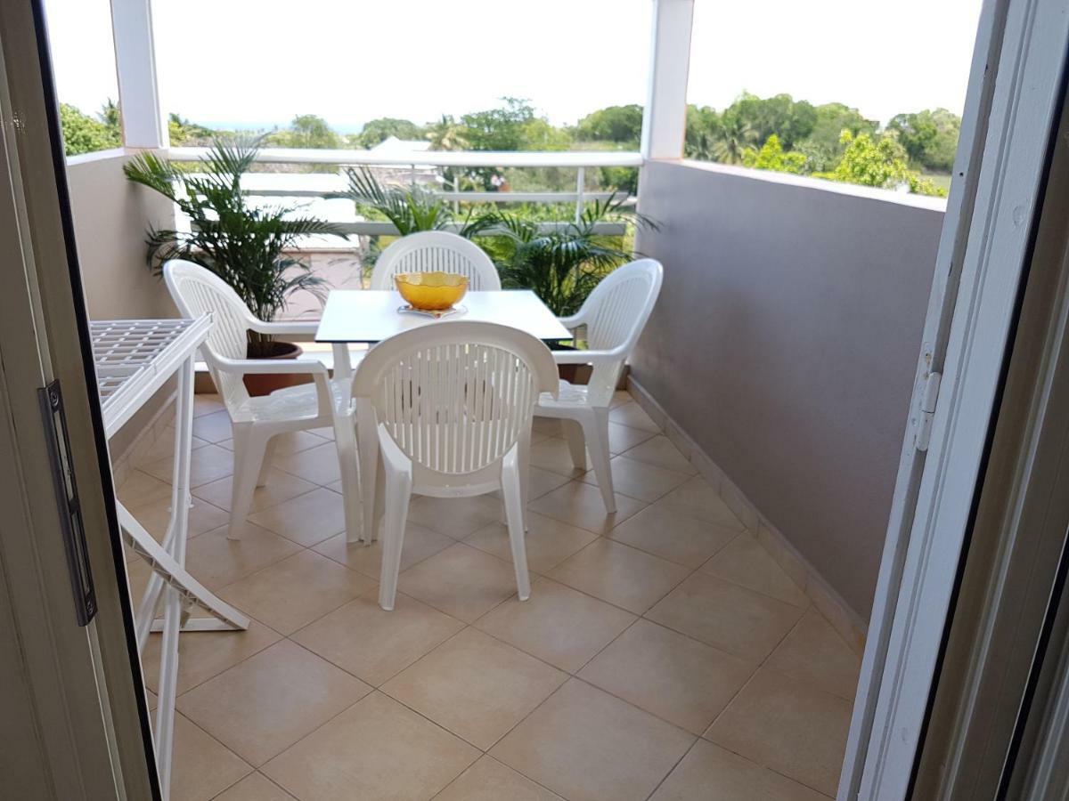 Chez Gerty Et Jocelyn Apartment Le Moule Luaran gambar